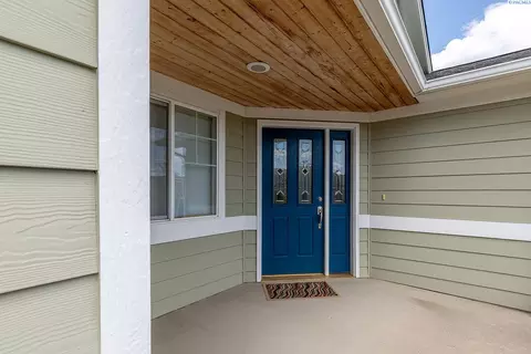 1506 SW Capri Ct, Pullman, WA 99163 photo 2