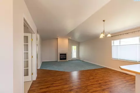 1506 SW Capri Ct, Pullman, WA 99163 photo 4