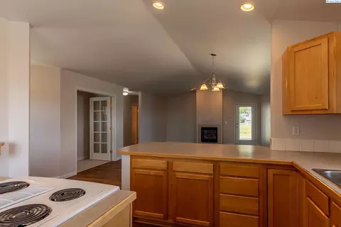 1506 SW Capri Ct, Pullman, WA 99163 photo 9