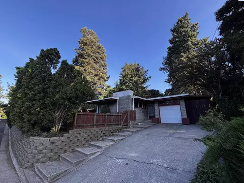 1630 NE Gaines Rd, Pullman, WA 99163 photo 1