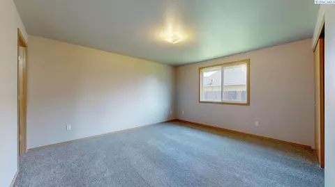 Bedroom - 8408 Studebaker Dr, Pasco, WA 99301 photo 1 of 6