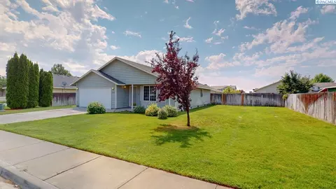8408 Studebaker Dr, Pasco, WA 99301 photo 2
