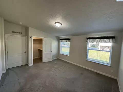 2001 N Cedar St, Colfax, WA 99111 photo 9