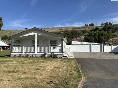 2001 N Cedar St, Colfax, WA 99111 photo 25