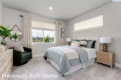 Bedroom - 5808 Flathead Ave, Pasco, WA 99301 photo 2 of 3