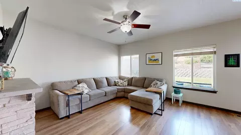 1025 SW Corral Ct, Pullman, WA 99163 photo 3