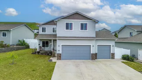 1025 SW Corral Ct, Pullman, WA 99163 photo 1