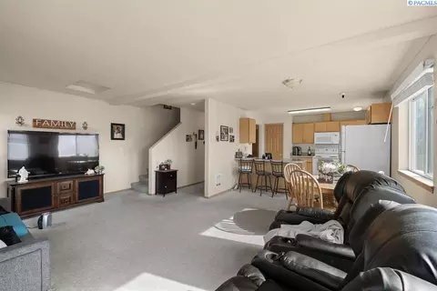 573-575 SE Shoemaker Pl, Pullman, WA 99163 photo 6