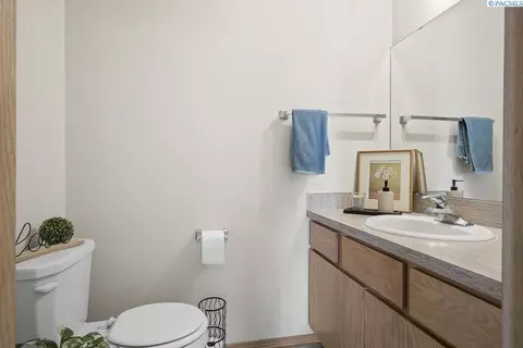 583-585 SE Shoemaker Pl, Pullman, WA 99163 photo 10