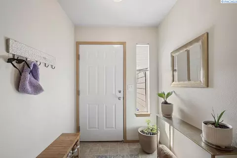 583-585 SE Shoemaker Pl, Pullman, WA 99163 photo 3