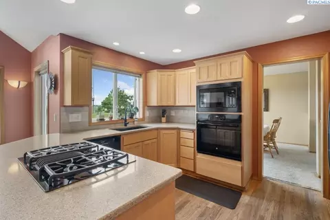 1700 NW Nicole Ct, Pullman, WA 99163 photo 7