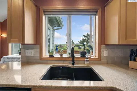 1700 NW Nicole Ct, Pullman, WA 99163 photo 9