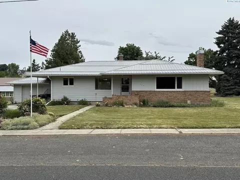 404 D St, Endicott, WA 99125 photo 1