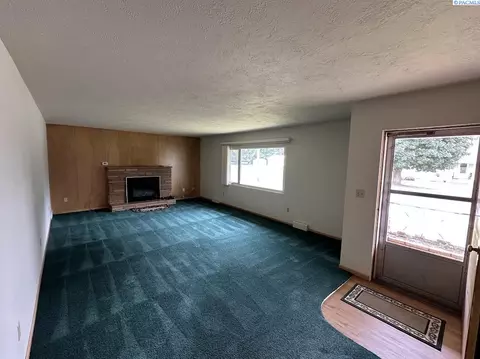 404 D St, Endicott, WA 99125 photo 8