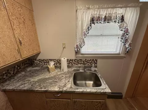 404 D St, Endicott, WA 99125 photo 24