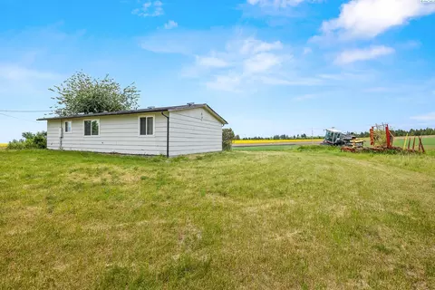Exterior - 604 Mountain Rd, Pomeroy, WA 99347 photo 6 of 10