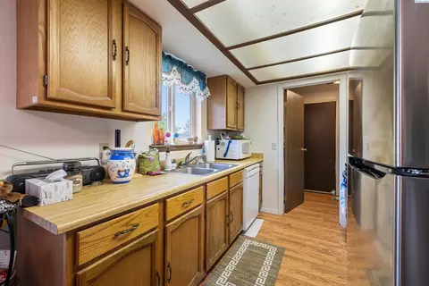 Kitchen - 604 Mountain Rd, Pomeroy, WA 99347 photo 1 of 3