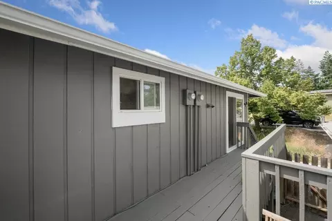 Other - 380 NW Thomas St, Pullman, WA 99163 photo 3 of 6