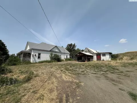 218 Margin St, Endicott, WA 99125 photo 2