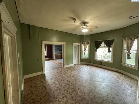 218 Margin St, Endicott, WA 99125 photo 7
