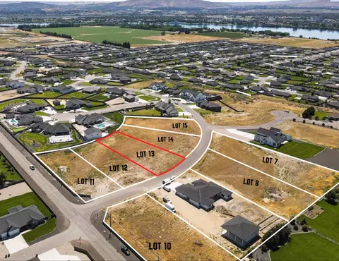 7025 Eaglecrest Dr #LT 13, Pasco, WA 99301