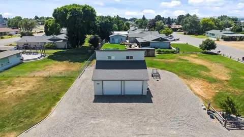 10033 Locust Ln, Pasco, WA 99301 photo 5