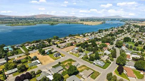 10033 Locust Ln, Pasco, WA 99301 photo 10
