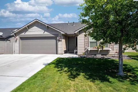 6903 Boulder Dr, Pasco, WA 99301 photo 2