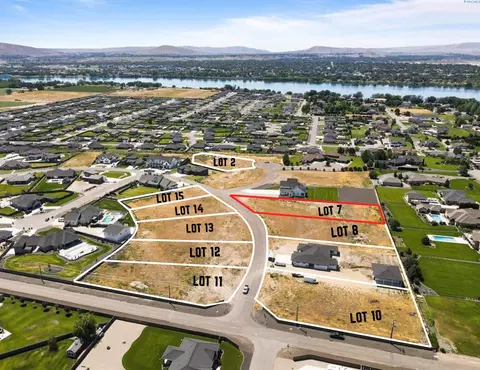 7008 Eaglecrest Dr #LT 7, Pasco, WA 99301
