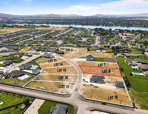 7020 Eaglecrest Dr #LT 8, Pasco, WA 99301