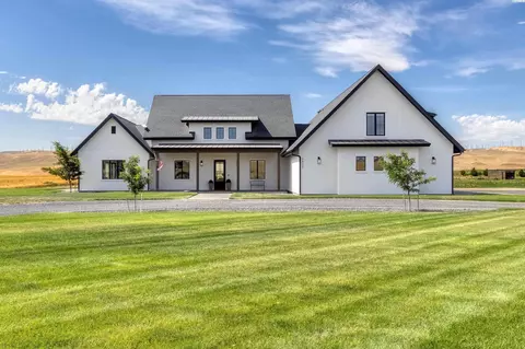 2617 Byrnes Rd, Touchet, WA 99360