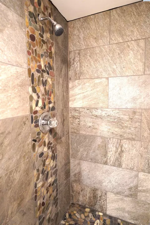 1010 NW Clifford, Pullman, WA 99163 photo 38