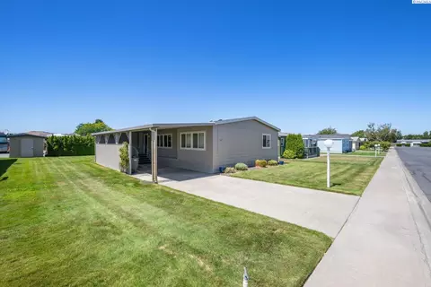 312 S Columbia Center Blvd #96, Kennewick, WA 99336