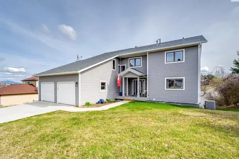 735 SW Staley Dr, Pullman, WA 99163 photo 3