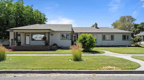 353 E Borah St, Connell, WA 99326 photo 4