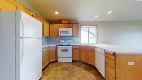 8411 Packard Dr, Pasco, WA 99301 photo 6
