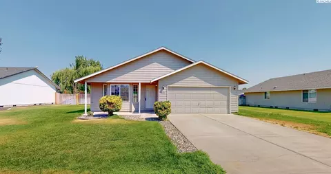 8411 Packard Dr, Pasco, WA 99301 photo 1