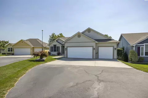 161 Henley Dr, Pasco, WA 99301 photo 2