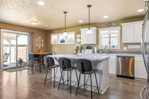 5602 Pierre Dr, Pasco, WA 99301 photo 9