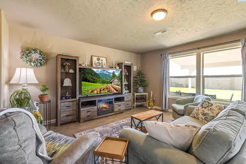 5602 Pierre Dr, Pasco, WA 99301 photo 12