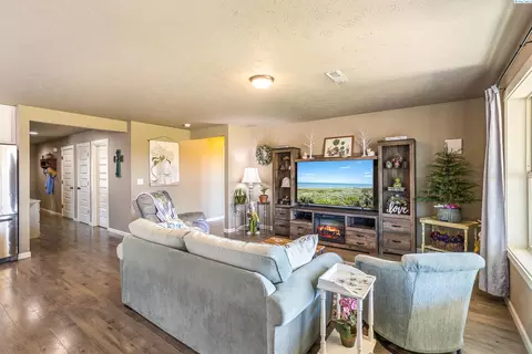 5602 Pierre Dr, Pasco, WA 99301 photo 10
