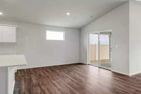 11322 Buckingham Dr, Pasco, WA 99301 photo 12