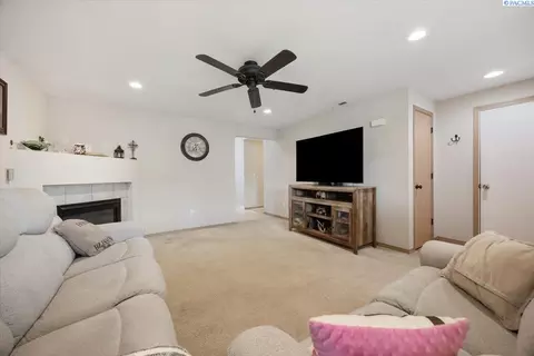 8404 Packard Dr, Pasco, WA 99301 photo 6
