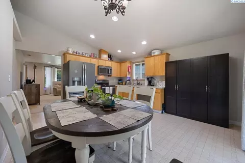 8404 Packard Dr, Pasco, WA 99301 photo 9