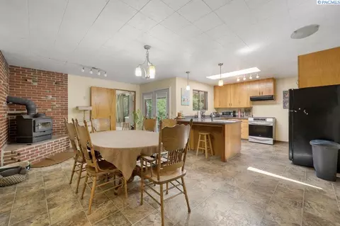 635 SW Dawnview Ct, Pullman, WA 99163 photo 8