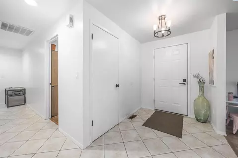 7408 W Wernett Rd, Pasco, WA 99301 photo 5