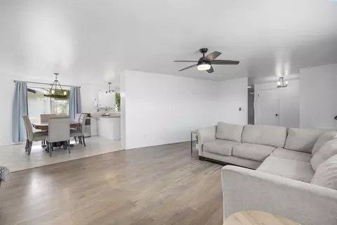 7408 W Wernett Rd, Pasco, WA 99301 photo 9