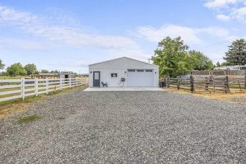 7408 W Wernett Rd, Pasco, WA 99301 photo 3