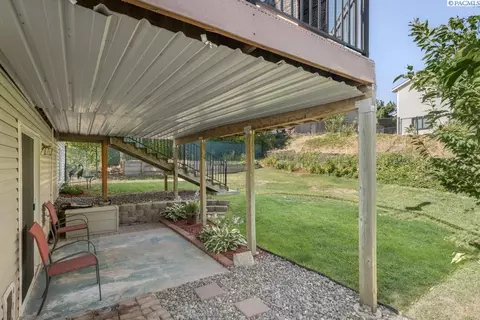Exterior - 1950 NW Valhalla Dr, Pullman, WA 99163 photo 18 of 19