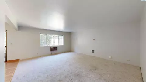 Living - 1220 NW State St #49, Pullman, WA 99163 photo 1 of 2